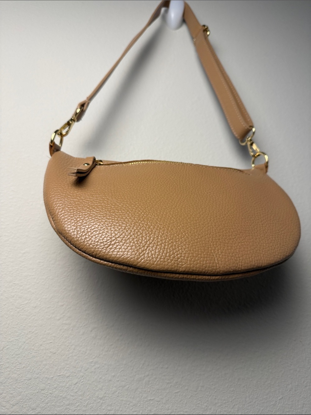 Ellie Beaumont Leather Pebbled Tan Camel Beige Curved Crossbody Bum Bag - Picture 11 of 13